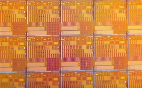 内存的速度+闪存的持久性：DRAM+内存即将面世