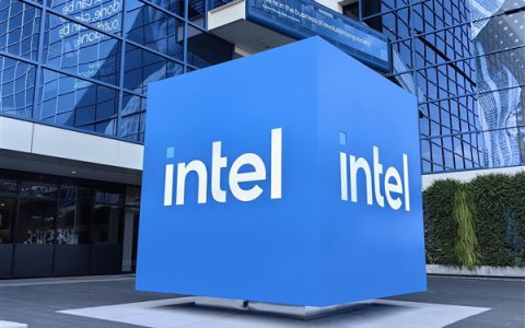 Intel新CEO陈立武新动作！精简管理层、芯片部门直接向其汇报