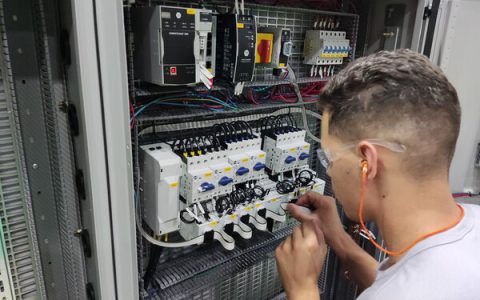 Volga Reduces Control Panel Wiring Time by 66% with Rockwell Automation's EtherNet/IP In-cabinet Solution