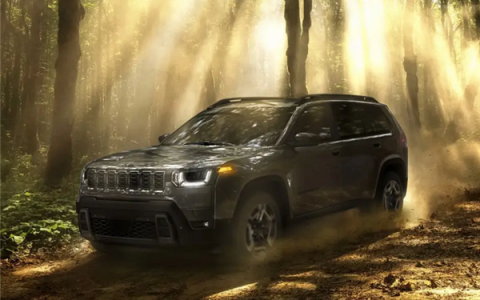 全新Jeep自由光致敬经典切诺基 网友：这设计太对味了