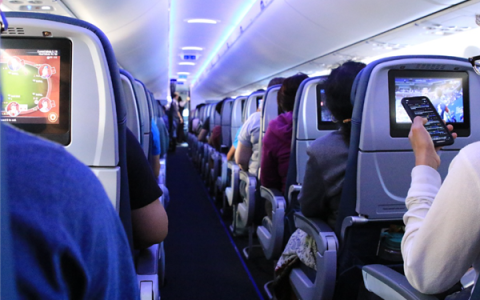 女子拔智齿后坐飞机创口高空爆血：高空与陆地存在气压差