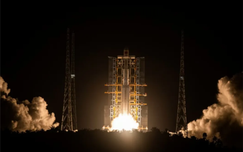 长征七号改运载火箭成功发射：将中星3B卫星送入预定轨道