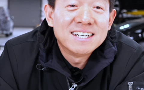 海外造车8年！贾跃亭回应还债回国时间 太想念北京 想与家人团聚