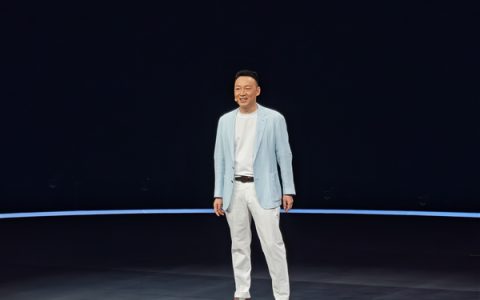 荣耀去年遇到困难 荣耀郭锐：承认困难是因为特别有信心
