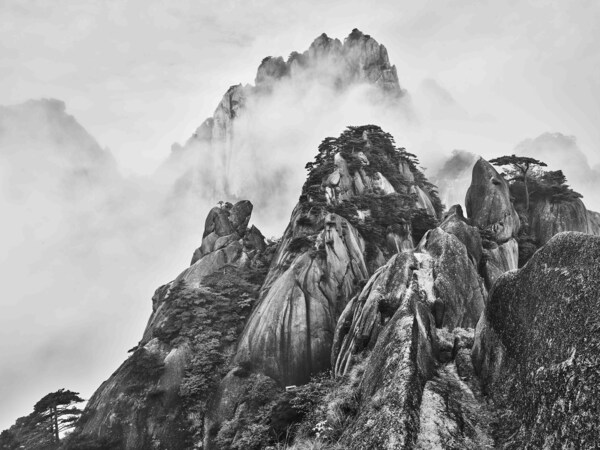 ©冯建国 使用FUJIFILM GFX100S中画幅无反数码相机及GF45-100mmF4 R LM OIS WR镜头拍摄
