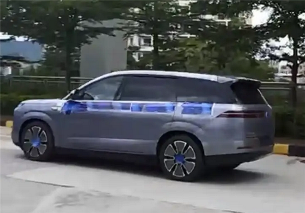 多少钱你会买！腾势N8L路试谍照曝光：车长5米2 定位大型SUV