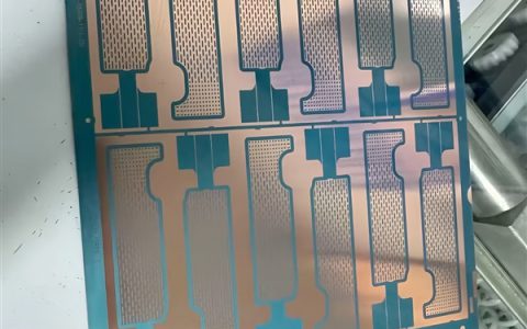 苹果iPhone 17 Pro首次堆散热：均热板谍照曝光