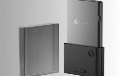希捷新款4TB Xbox存储扩展卡：要价近3100元真不便宜！