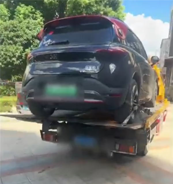 Smart两年叫七八次拖车修车 车主：比跑赛道的车还频繁