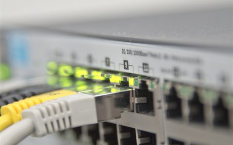 你上下行速度多少！工信部：1000Mbps及以上接入速率的固网宽带接入达2.23亿户