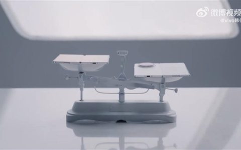 vivo X Fold5官宣：史上最轻大折叠 比iPhone更轻