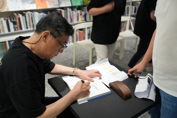 《百年兄弟在中国的三十年》新书见面会：解码外企本土化经营哲学