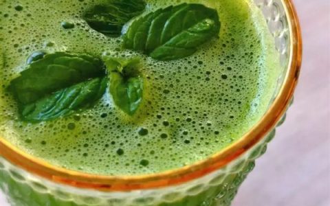 这种绿叶 膳食纤维4倍于芹菜、钙2倍于牛奶！吃一口 嘴里就像开了空调