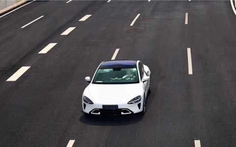 临牌不是“免死金牌”！男子提新车后用临牌肆意违章：被记19分