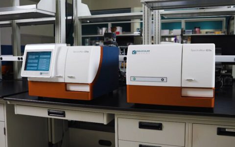 双星耀世 -- Molecular Devices 全新 SpectraMax® iD 系列微孔板读板机上市：iD3s 简化日常，iD5e 解锁前沿