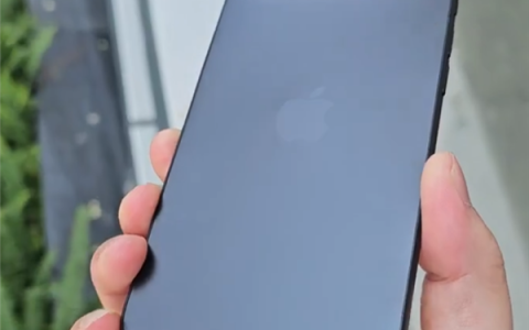 5.5mm史上最薄苹果手机！iPhone 17 Air最新机模上手