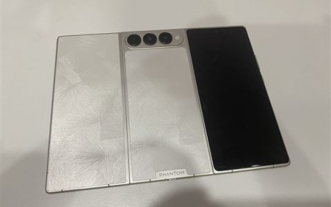 安卓首款！传音三折叠屏首曝：外观跟华为截然不同