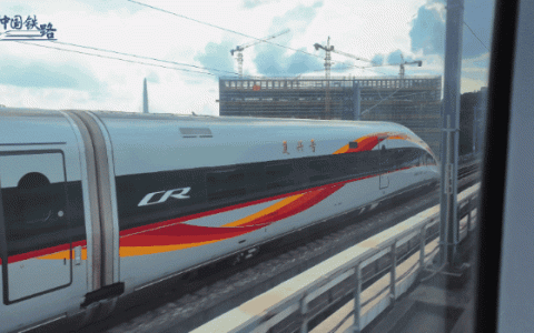 双龙竞速！复兴号“狂追”和谐号场面来了 网友直呼过瘾