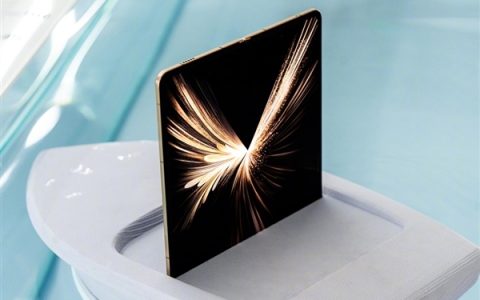 荣耀Magic V5将登陆英国 旗下折叠屏份额在欧洲直追三星