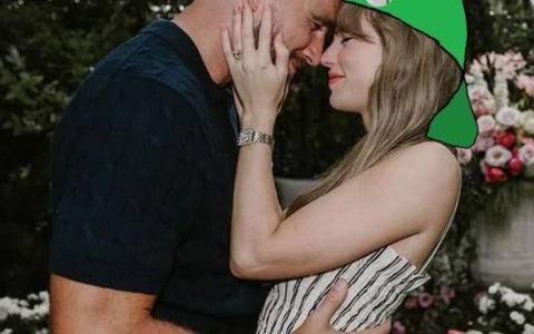 霉霉订婚引网友P图！借势玩梗索尼微软历史性“握手”