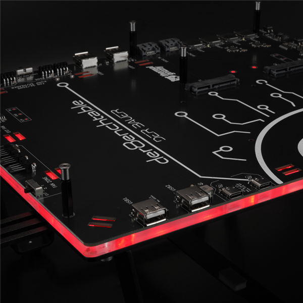 为发烧友而生！暴力熊全开放PC“机箱”开售：售价近2000元