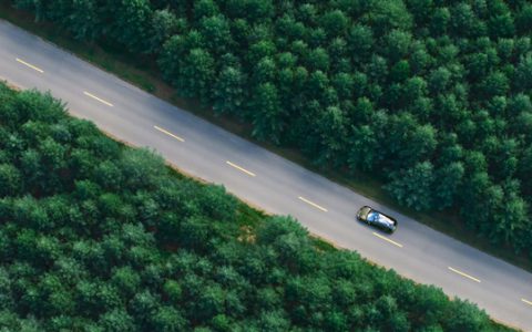 余承东亲当车模 享界S9T绿野仙踪实车曝光：带顶箱确实帅