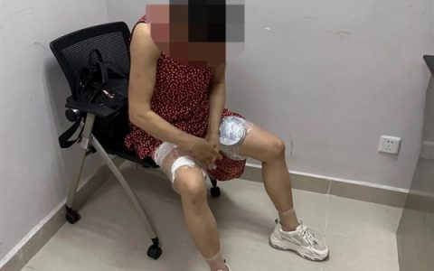 长裙女子入境被查：裙下藏320张《明末：渊虚之羽》光盘/卡带