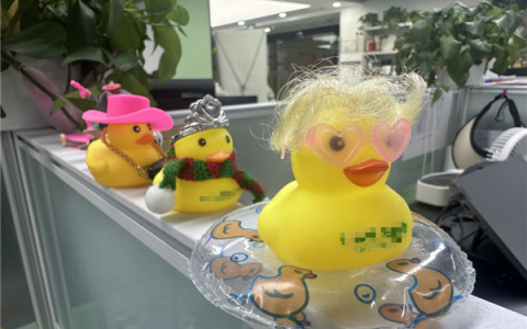 这些没用的小东西 正成为年轻人的“续命神器”