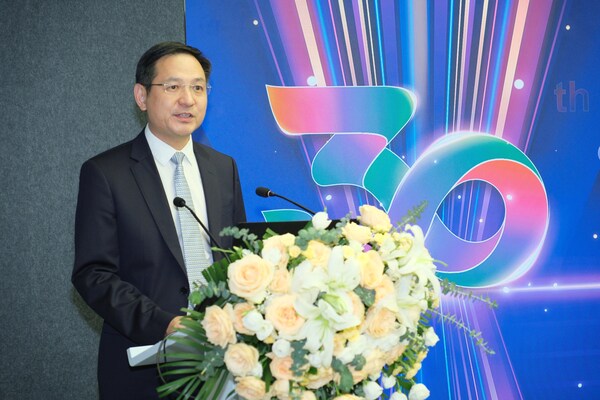 上海市外商投资协会会长黄峰致辞