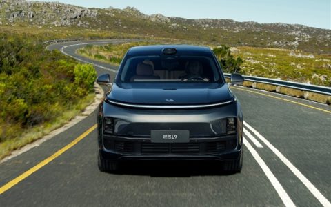 恶意抹黑无用！李想：理想i8同价位产品力没有对手 处于敌无我有的赛道