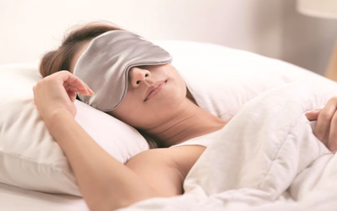 睡觉突然抖一下 警惕是身体在报警：大脑可能受伤