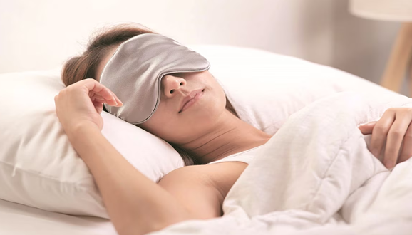 睡觉突然抖一下 警惕是身体在报警：大脑可能受伤