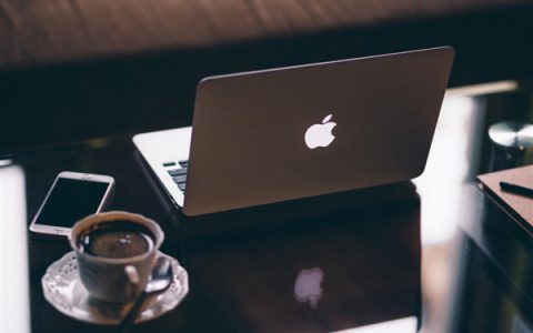 为灵动岛和M6处理器做准备！苹果OLED版MacBook Pro延至2027年发布