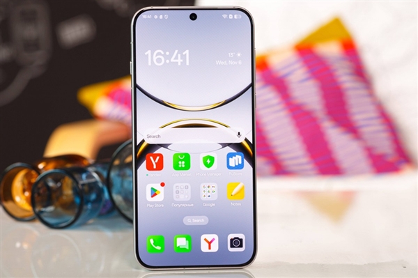 OPPO Find X9 Pro外观曝光：共三款配色 全系直屏
