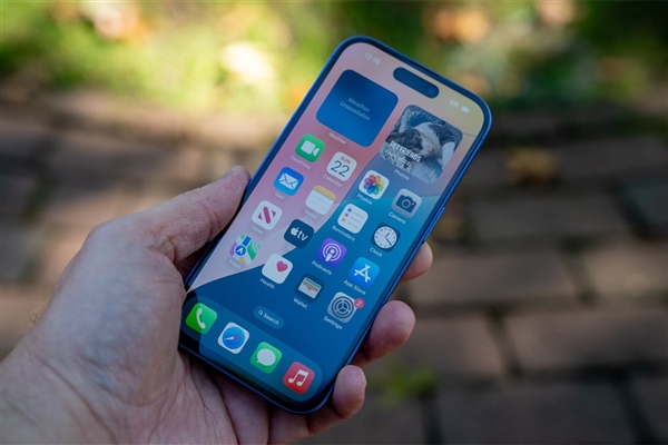 科技春晚大揭秘！苹果iPhone 17系列看点汇总：Pro版涨价引争议
