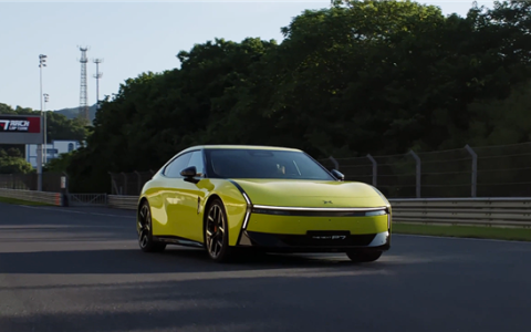 小米SU7实力对手出现！全新小鹏P7战浙赛：超越百万保时捷