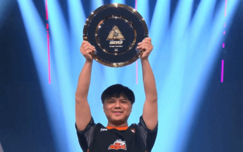 中国格斗游戏第一人！曾卓君夺世界杯《街霸6》冠军 电竞至高真神：我还没老
