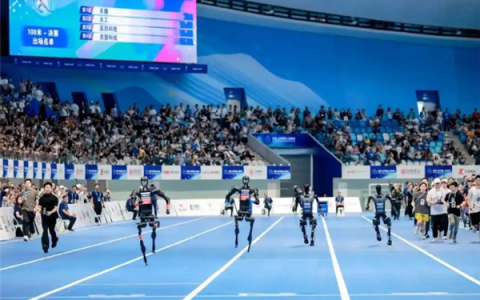 21.50秒！全球首个人形机器人百米“飞人”诞生
