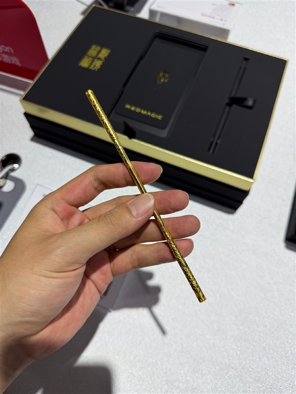 国补5499元！红魔10S Pro《斗战胜佛》典藏版8月15日开售：附赠24K镀金金箍棒