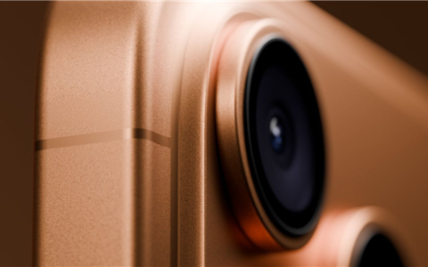 iPhone 17 Pro最新外观曝光：苹果调整天线布局 信号稳了