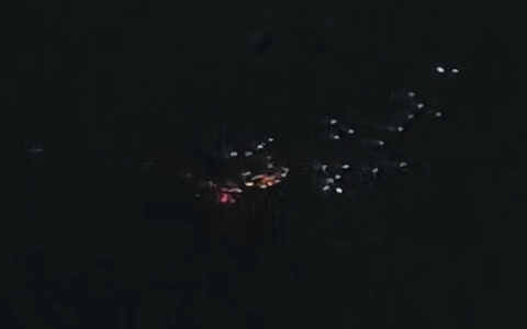 哈尔滨上空现不明飞行物 密集点状悬停20分钟！气象局、天文馆回应