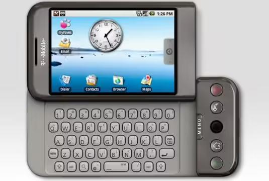 高通骁龙2025峰会彩蛋：回顾首款安卓手机HTC G1