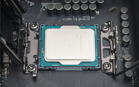 全球首个！89年博士搞光芯片 这家超级独角兽要融资15亿