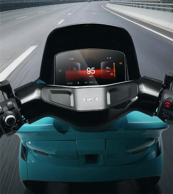 24999元起 五羊本田电摩E-VO GT开售：三元锂电池 支持汽车充电桩