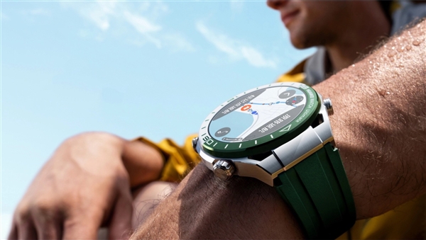 华为苹果手表巅峰对决：看谁能称霸2025年腕上科技