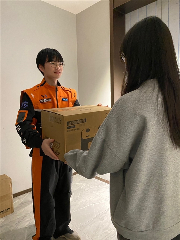 美的天猫旗舰店接入淘宝闪购：19城90家门店仓实现小时达