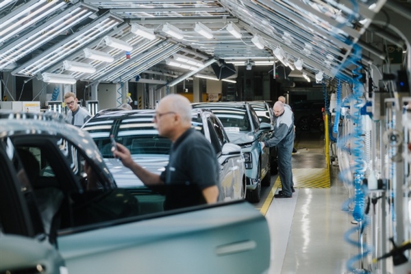 小鹏汽车开启海外本地化生产：首批G6、G9在欧洲量产下线