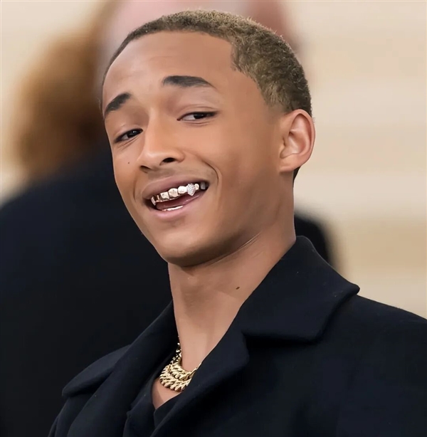 “发财”“上岸”刻牙上 牙齿上刻字成新玄学！专家：不建议