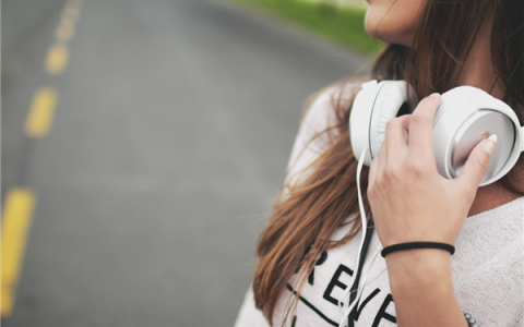 一部手机两副耳机 谷歌安卓9月更新：情侣、好友可共享音频