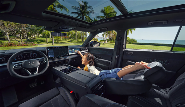 限时29.99万起 大众途昂Pro上市：视觉辅助选装5000元 顶配免费